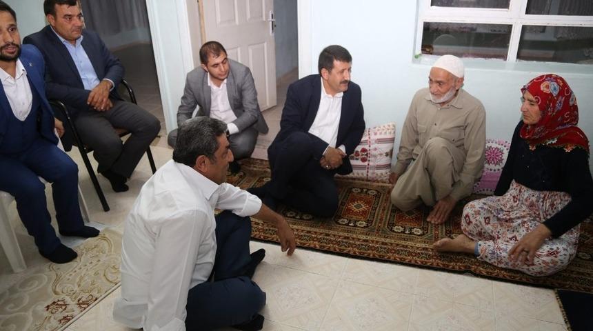 Ekinci ev ziyaretlerini s&uuml;rd&uuml;r&uuml;yor