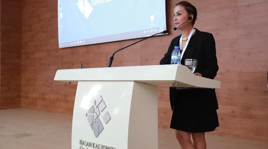 &rsquo;Uykuya farklı yaklaşım, fizyoterapive rehabilitasyon&rsquo; sempozyumu