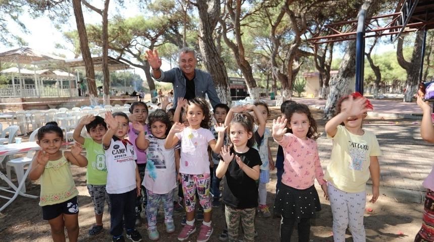 Başkan S&ouml;zen, &ccedil;ocuklarla piknik yaptı
