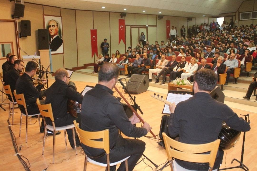 Van&rsquo;da &ldquo;Uluslararası M&uuml;zik Dans ve Sağlık Kongresi&rdquo;  başladı