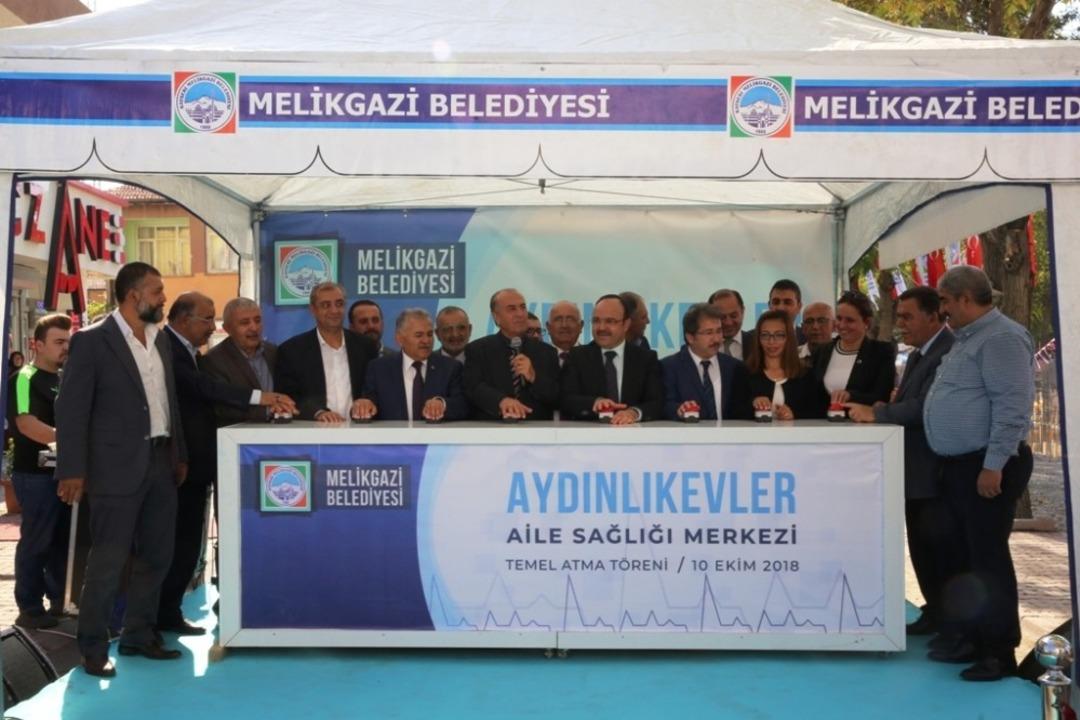 Aydınlıkevler Aile Sağlığı Merkezi&rsquo;nin temeli atıldı