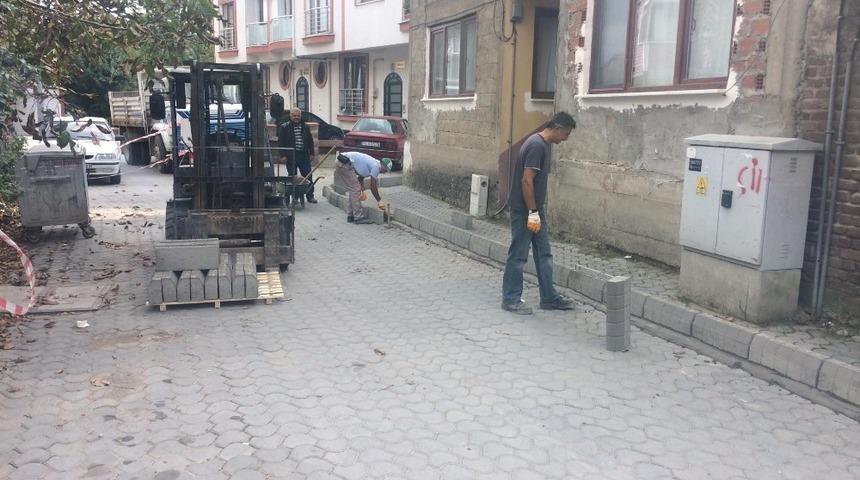 Kaldırım yenileme &ccedil;alışmaları devam ediyor