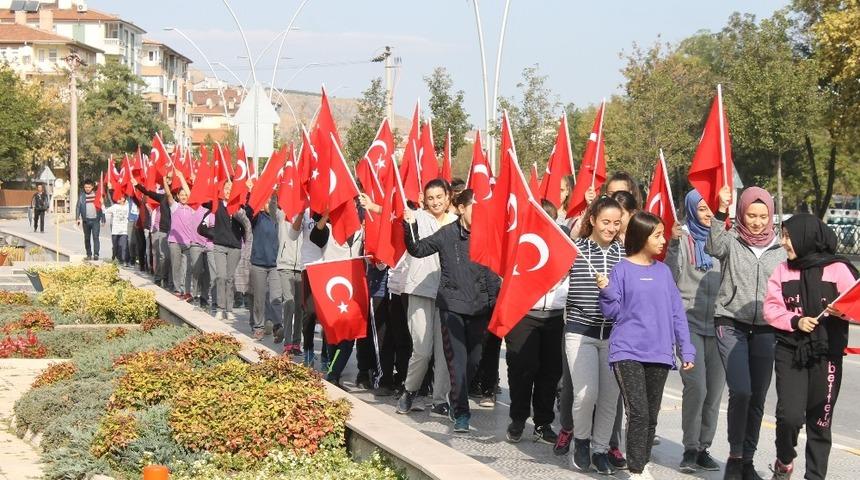 &Ouml;ğrenciler İstiklal Yolu Parkı&rsquo;nda ders işledi
