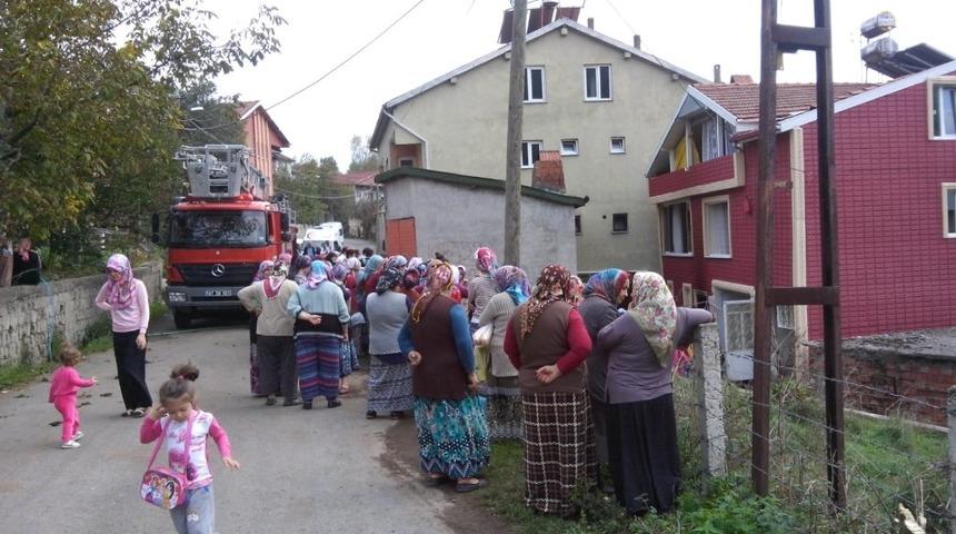 2 katlı evde yangın &ccedil;ıktı