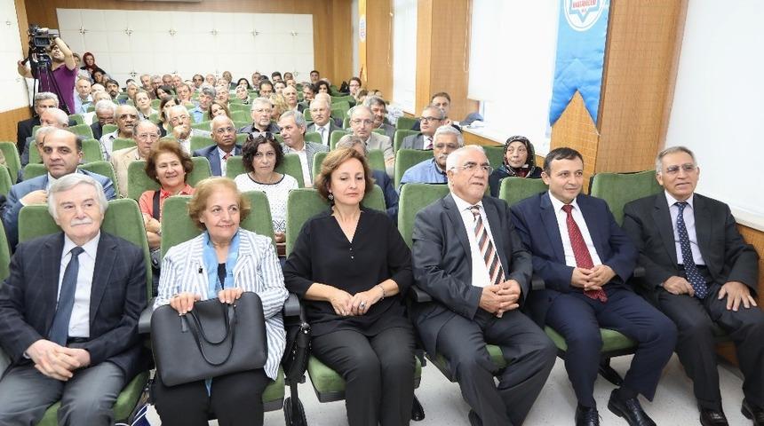 ERÜ Tıp Fakültesi’nde emekli olanlar için tören düzenlendi