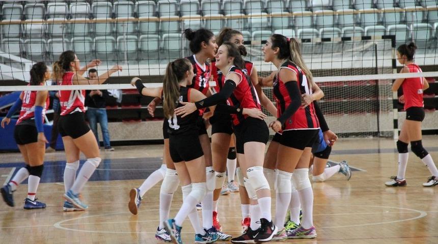 &Ccedil;iftlikk&ouml;y&rsquo;&uuml;n Sultanları evinde kazandı