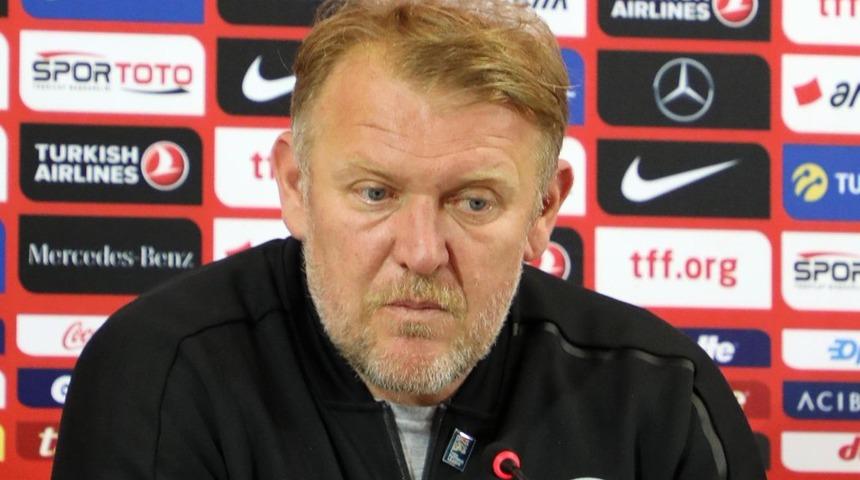 Robert Prosinecki: T&uuml;rkiye bir galibiyetle her şeyi değiştirebilir