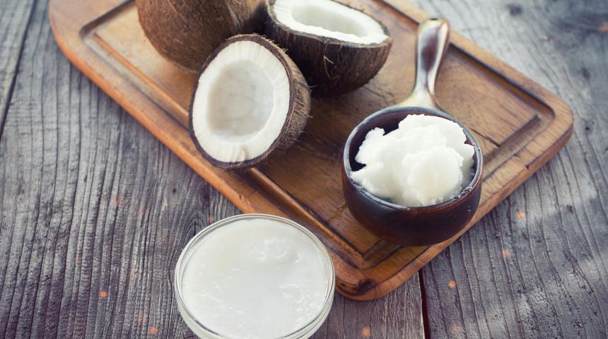 Biz onu sağlıklı biliyorduk! Hindistan cevizi yağı zehir sa&ccedil;ıyormuş!