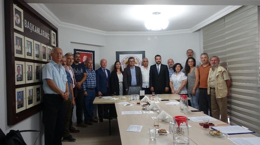 Aydın Sağlık Platformu, sağlıkta yaşanan sorunları dile getirmek i&ccedil;in toplandı