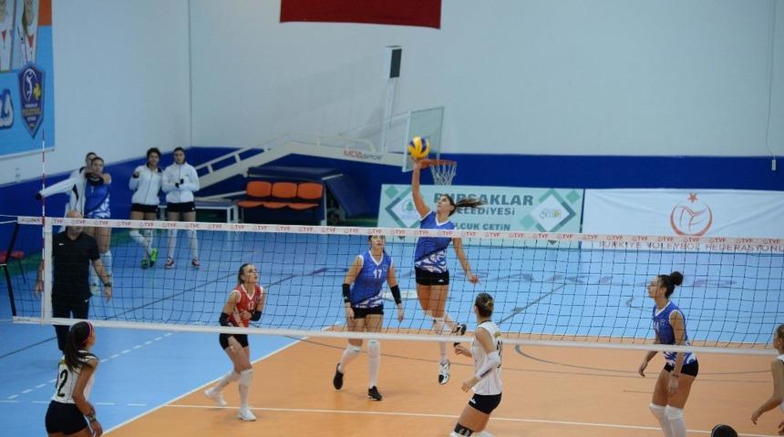 Pursaklar&rsquo;ın sultanları lige galibiyetlerle başladı