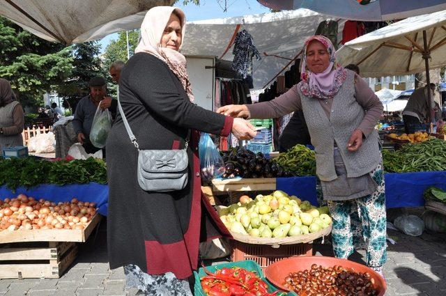 Simav kestanesi pazardaki yerini aldı