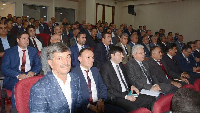 Hakkari’de muhtarlar toplantısı