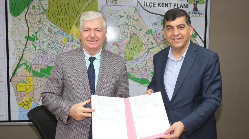 Şehitkamilli kadınlar hem &ouml;ğrenecek hem de para kazanacak