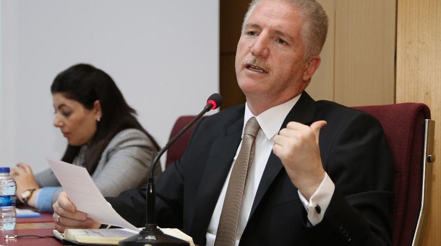 Vali Gül: “Vatandaşın gözü terazidir”