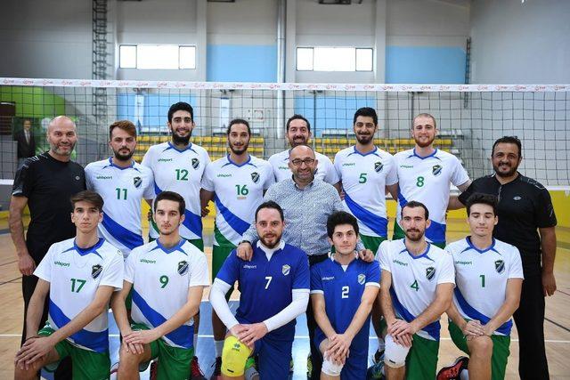 Kartepe Belediyespor voleybolda iddialı