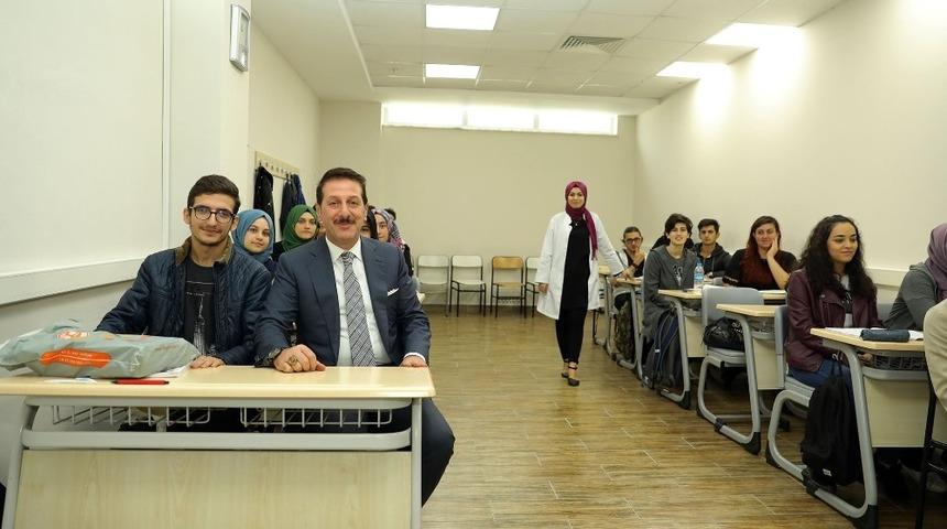 İLKEM &ccedil;ıtayı y&uuml;kseltti