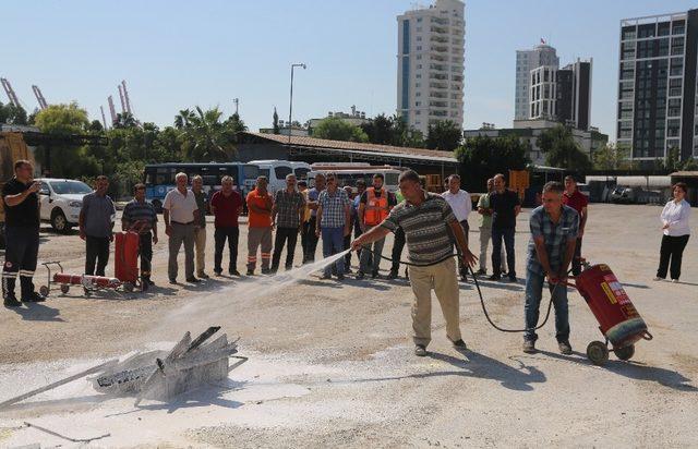 Belediye personeline yangın söndürme ve ilkyardım eğitimi