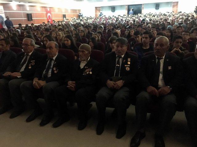 Öğrencilere ‘Çanakkale Ruhu’  konulu konferans etkinliği verildi