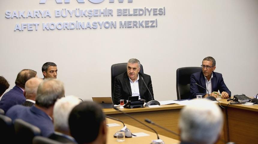 Geyve ve Akyazı&rsquo;da muhtarlar&rsquo;dan Başkan To&ccedil;oğlu&rsquo;na ziyaret