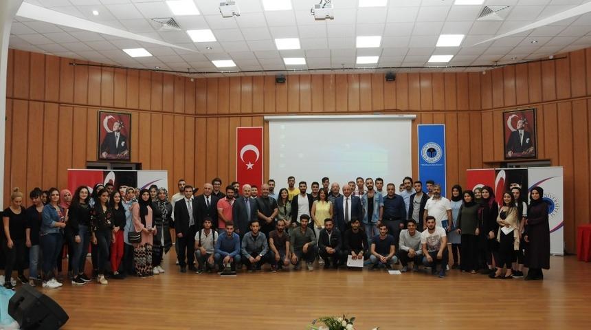 Rekt&ouml;r Durmuş, oryantasyon programlarına katıldı