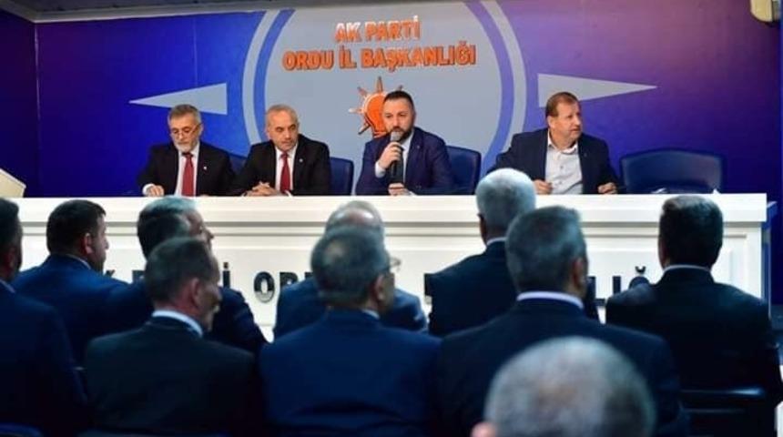 Uğur &Ccedil;elenk: &rdquo;Başarı ekip işidir&rdquo;