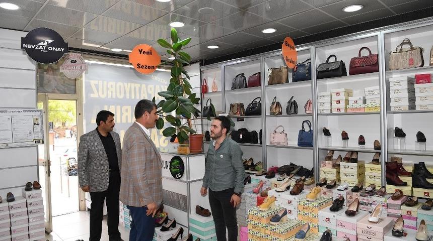 Başkan Asya, halkla i&ccedil; i&ccedil;e olmayı s&uuml;rd&uuml;r&uuml;yor