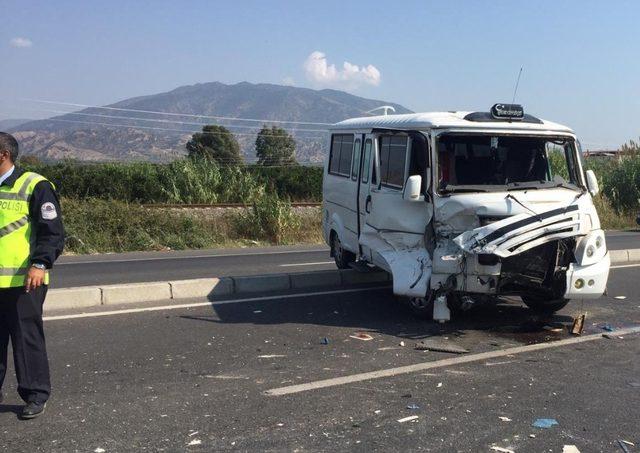 Aydın’da trafik kazası; 2 yaralı