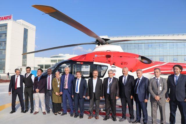 Şehir Hastanesi’ne ilk helikopter ambulans indi