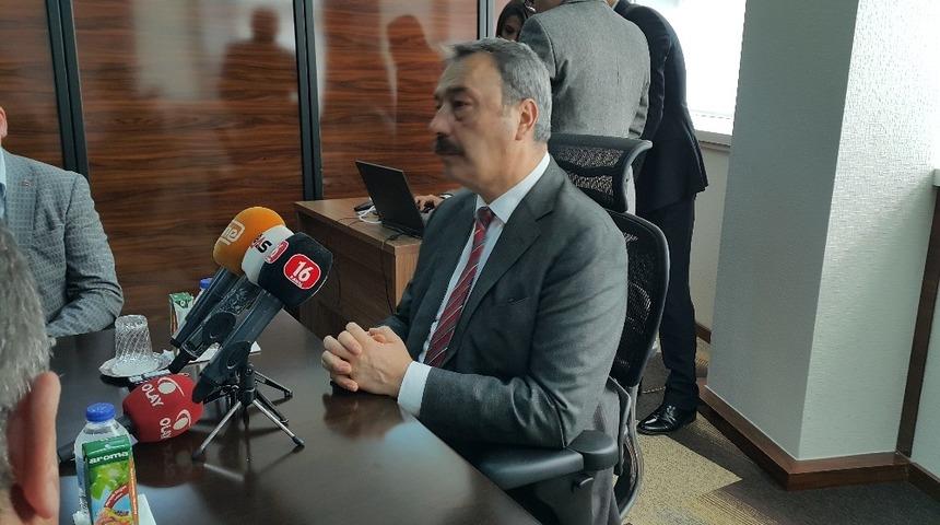 Bursa İl Emniyet Müdürü Osman Ak muhtarlarla bir araya geldi