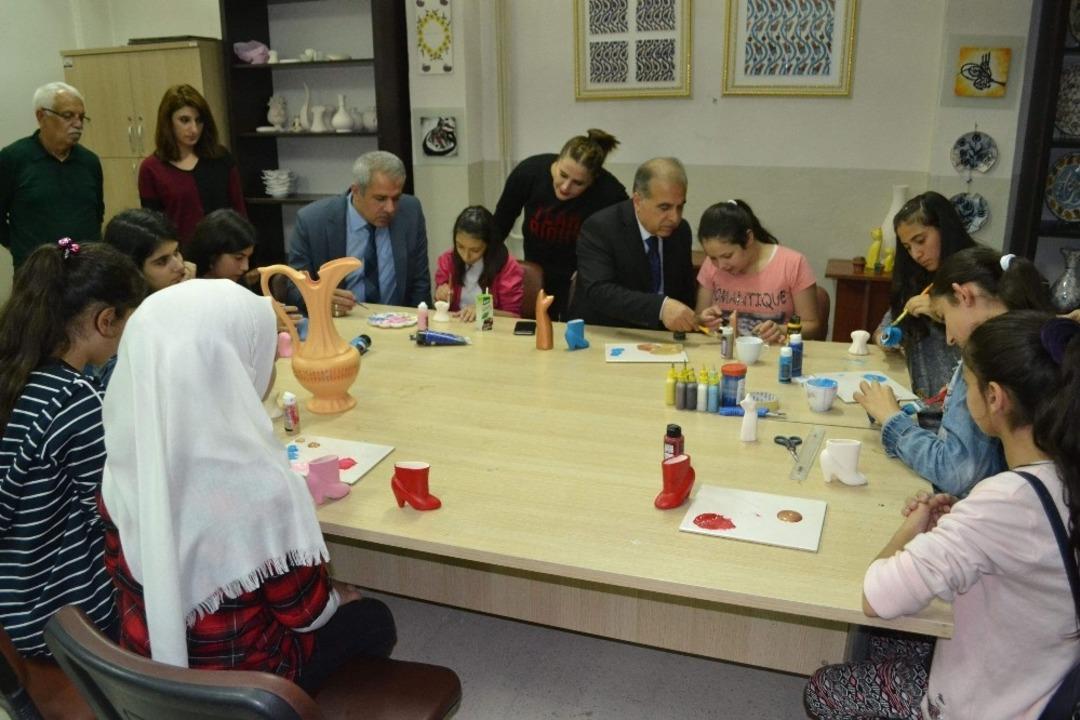 Kız &ccedil;ocukları doyasıya eğlendi