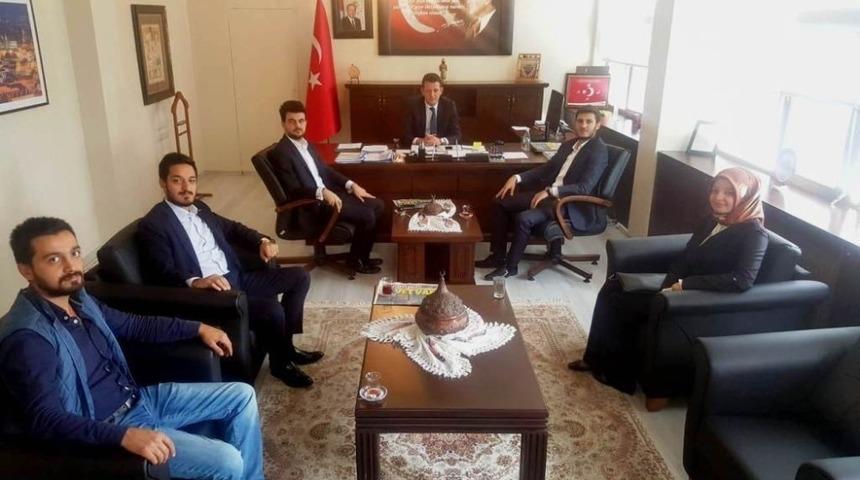 &Uuml;rkmezer, Gen&ccedil; M&Uuml;SİAD &uuml;yeleri ile bir araya geldi