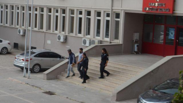 Balıkesir'de ev sahibi kiracı kavgası: 2 ölü, 1 yaralı (2)