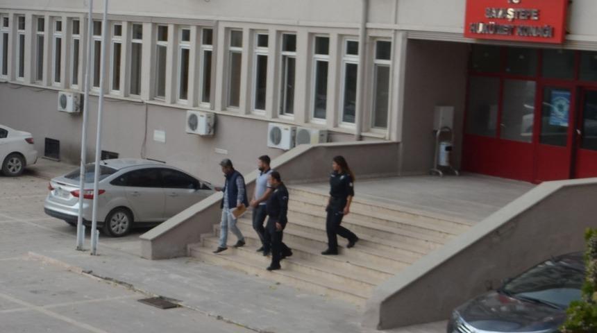 Balıkesir'de ev sahibi kiracı kavgası: 2 ölü, 1 yaralı (2)