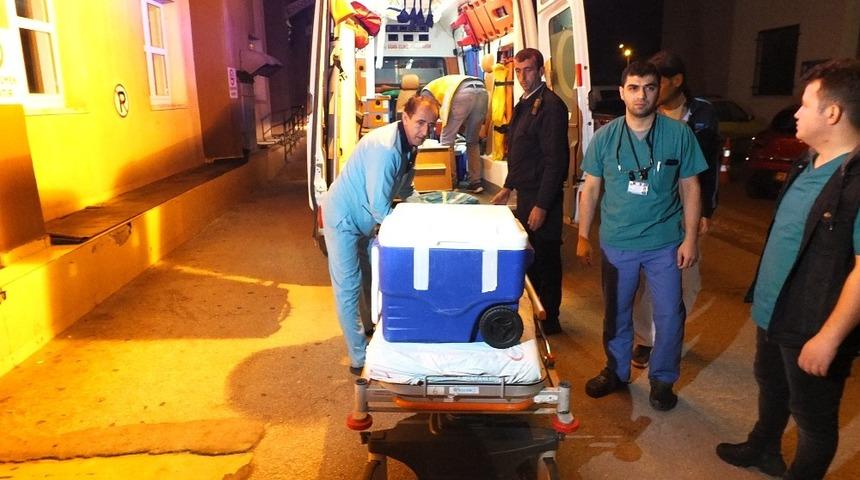 Ankara-İzmir-Bandırma &uuml;&ccedil;geninde hayat koşuşturması... Gen&ccedil; kazazedenin organları 4 kişiye umut oldu