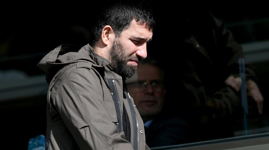 Ahmet Çakar'dan Arda Turan için şoke eden tweetler