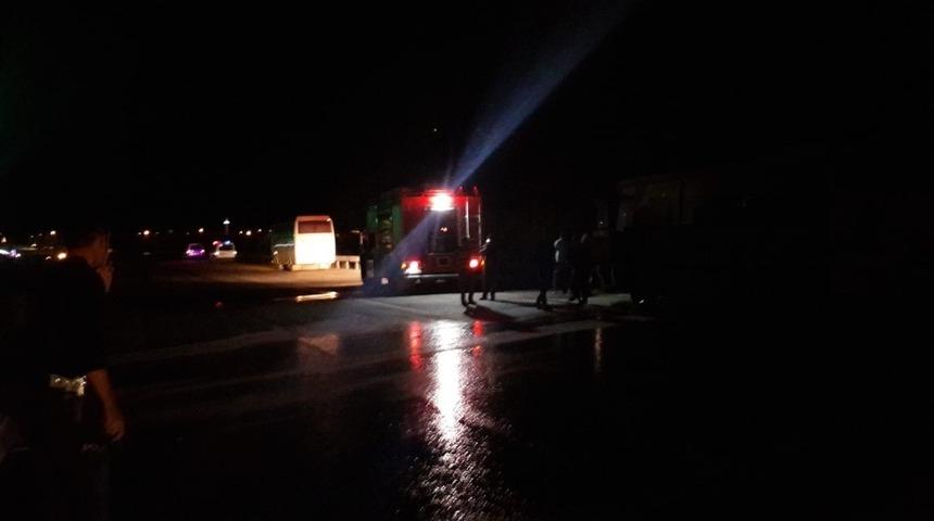 Seyir halindeki minib&uuml;s alev aldı