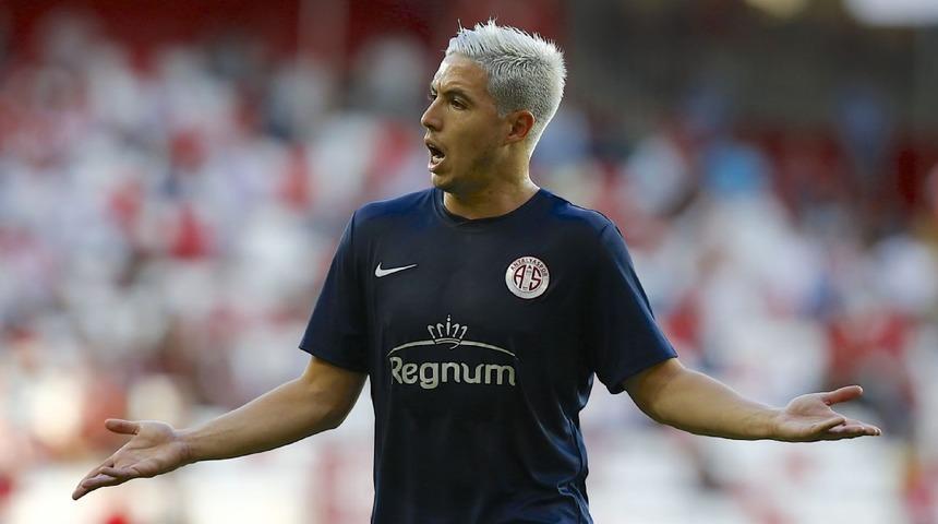 Everton Samir Nasri'yi transfer etmek istiyor