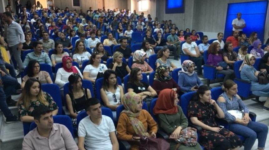 Hakkari&rsquo;de &ouml;ğrenmen ve s&uuml;r&uuml;c&uuml;lere trafik eğitimi