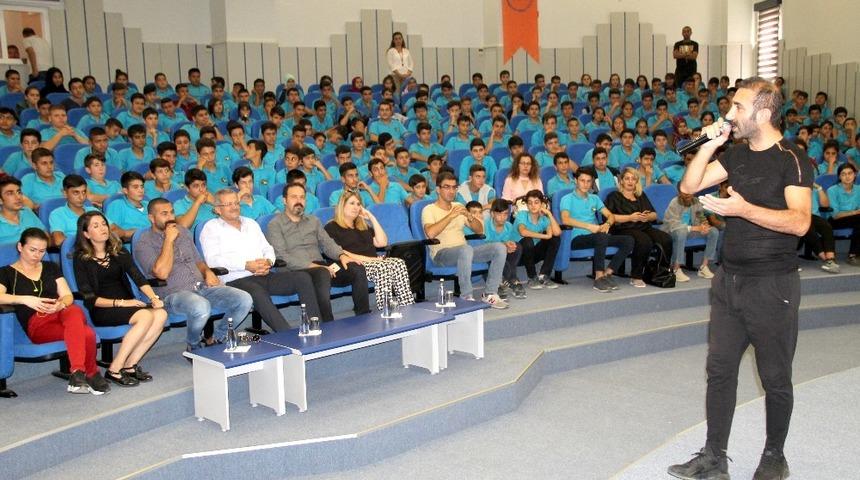 &Uuml;nl&uuml; oyuncu Metin Yıldız MTOSB&rsquo;yı ziyaret etti