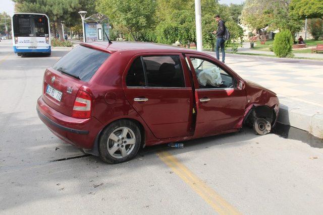 Elazığ’da trafik kazası: 2 yaralı