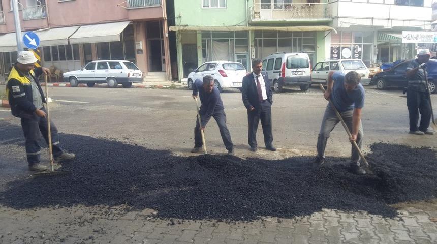 Cadde ve sokaklara asfalt yama