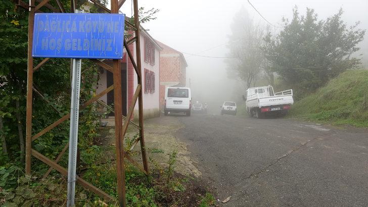 Yamaçtan koptu, evin yanına düştü! Faciaya kıl payı... G4