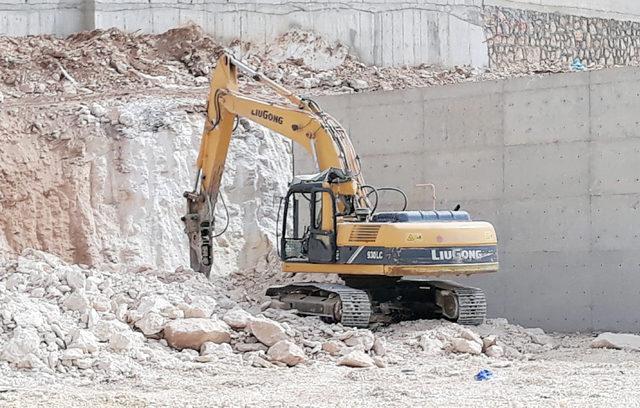 Şanlıurfa'da temel kazısında dinamit infilak etti, iş makinesi operatörü öldü