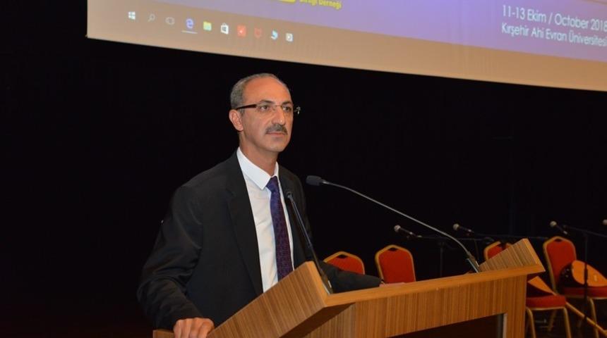 Sosyal Bilgiler Eğitimi sempozyumuna KAE&Uuml;&rsquo;si ev sahipliği yapıyor