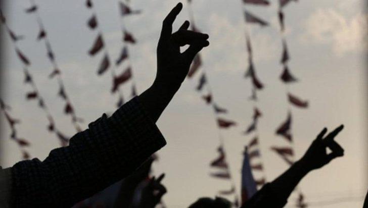 Hitler selamına benzetiltiği için yasaklanmıştı! MHP'den 'bozkurt işareti' tepkisi