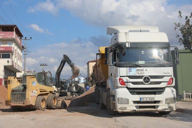 Körfez’de altyapı çalışmaları devam ediyor