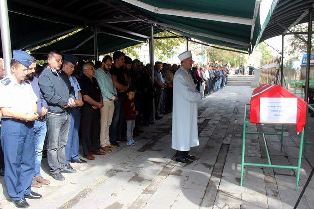 Kıbrıs Gazisi son yolculuğuna uğurlandı