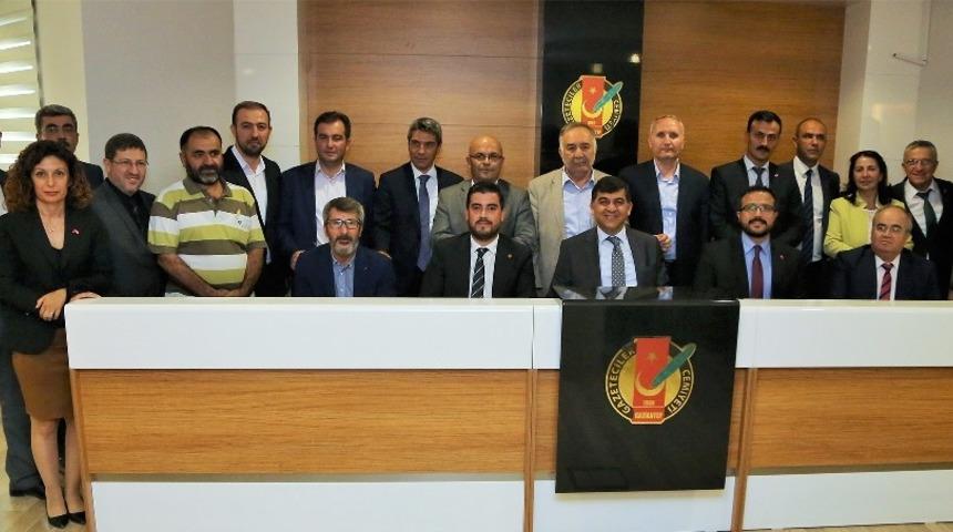 AK Parti Şehitkamil heyeti basınla buluştu