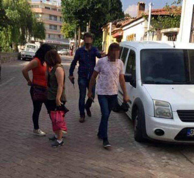 Aydın'da fuhuş operasyonu: 3 gözaltı
