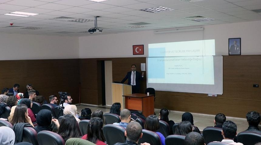 Strateji Geliştirme Dairesi Başkanı Veysel &Ccedil;ıplak &ouml;ğrencilerle buluştu